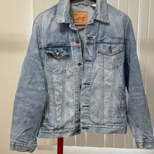 Levi’s Trucker Jacket Distressed Denim Men’s Blue Size XL
